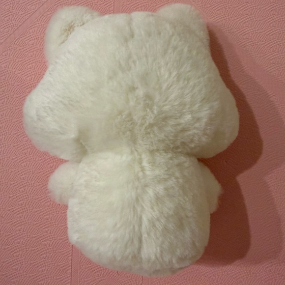 Kitty - Picture 2 of 2